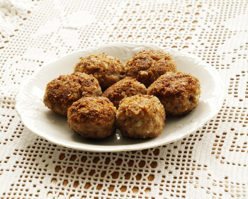 Jak zrobić bezglutenowe kotlety mielone?