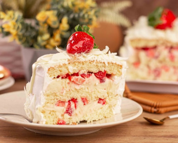 Jak przygotować prosty bezglutenowy tort?